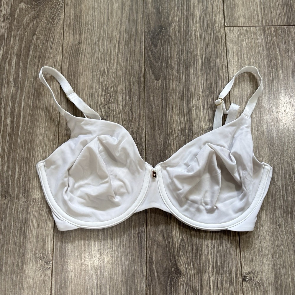 Triumph Body Make-Up Essentials Bra Womens 32DD White Underwire T-Shirt Bra